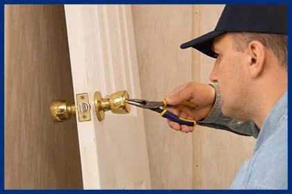 Advantage Locksmith Store Florissant, MO 314-372-0046 - 1-Locksmith