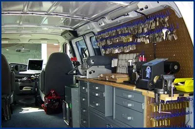 Advantage Locksmith Store Florissant, MO 314-372-0046 - 2-mobile-locksmith